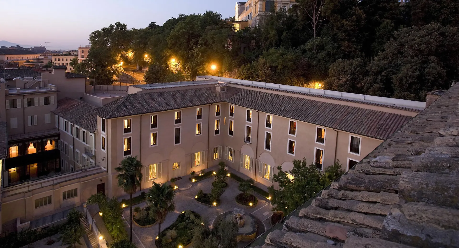 Donna Camilla Savelli - Vretreats Hotel Rome 4*,